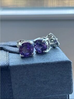 NWT White Gold Plated Amethyst Stud Earrings Round Purple CZ Classic Dainty